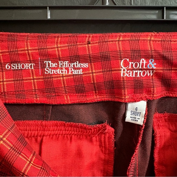 Croft & Barrow 6 Petite Red Plaid The Effortless Stretch Pattern Pants - Picture 3 of 5